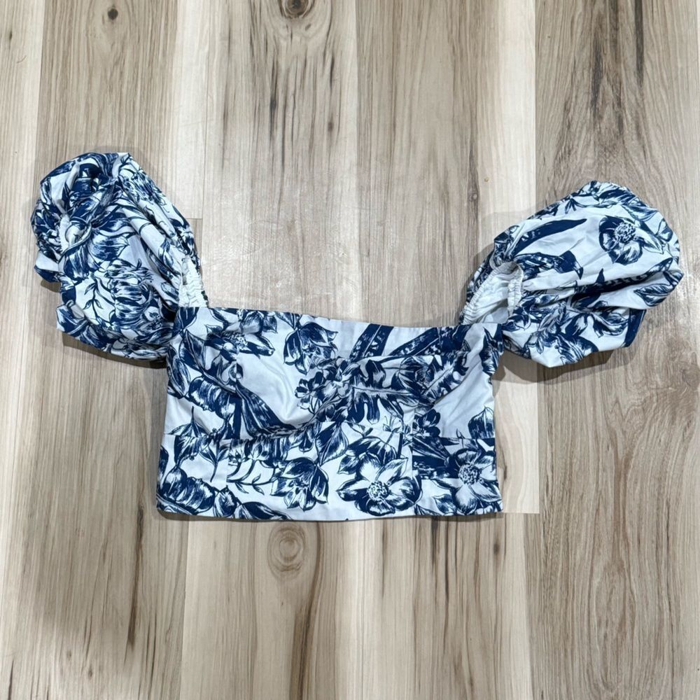 Abercrombie and Fitch Blue White Puff Sleeve Blouse Top Women’s Medium